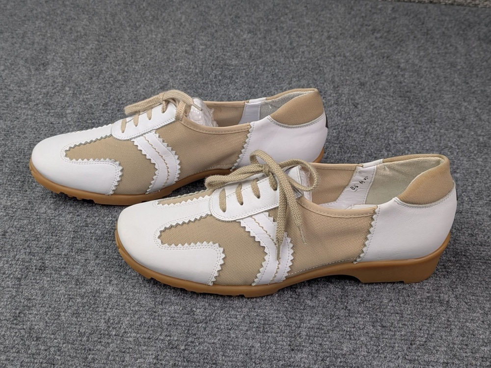 Sesto Golf By Sherry Womens 8.5 M Beige White Leather Golf Shoes Italy
